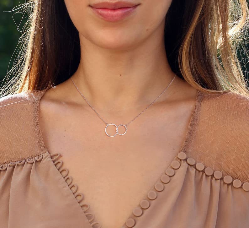 Sister Gifts for Sister Necklaces Sterling Silver Hammered Interlocking Circle Necklace for Sister Birthday Gifts Christmas Holiday Jewelry2