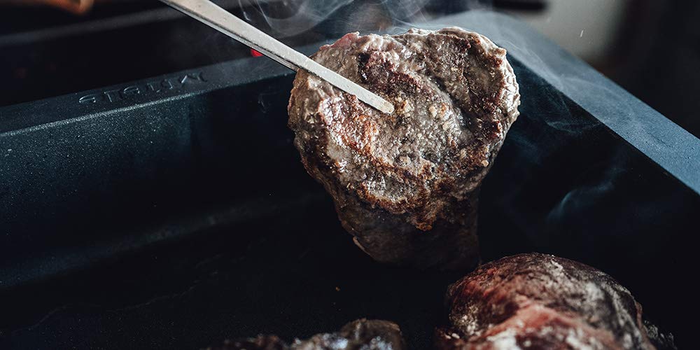 Kalbs-Bäckchen 1.000g - für die Küche zum Schmoren, nicht eingeschnitten & küchenfertig pariert, keine Abschnitte - zart, saftig, aromatisch - wird gefroren versendet