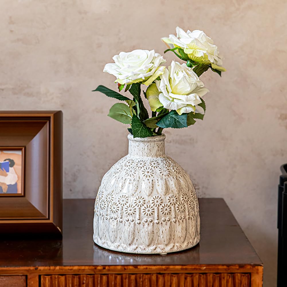 Vase en céramique vintage blanc pour sublimer fleurs séchées et pampa sans basculer