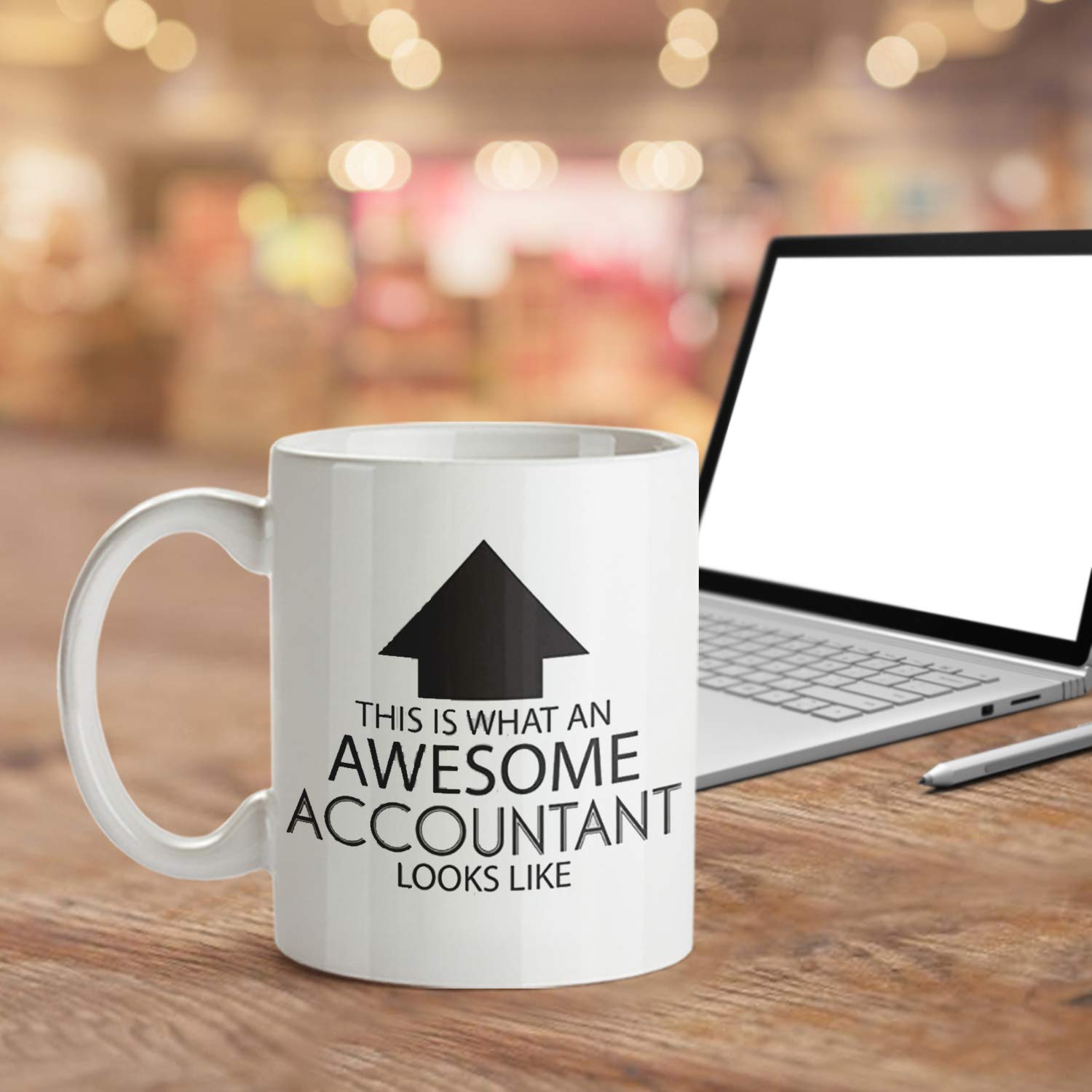 Taza de café con texto en inglés «This is What an Awesome Accountant Looks Like - Inspirational Sarcasm Birthday Christmas Humor Gift Idea Novelty Tea Cup for Coworker Friend Men Women Adult»