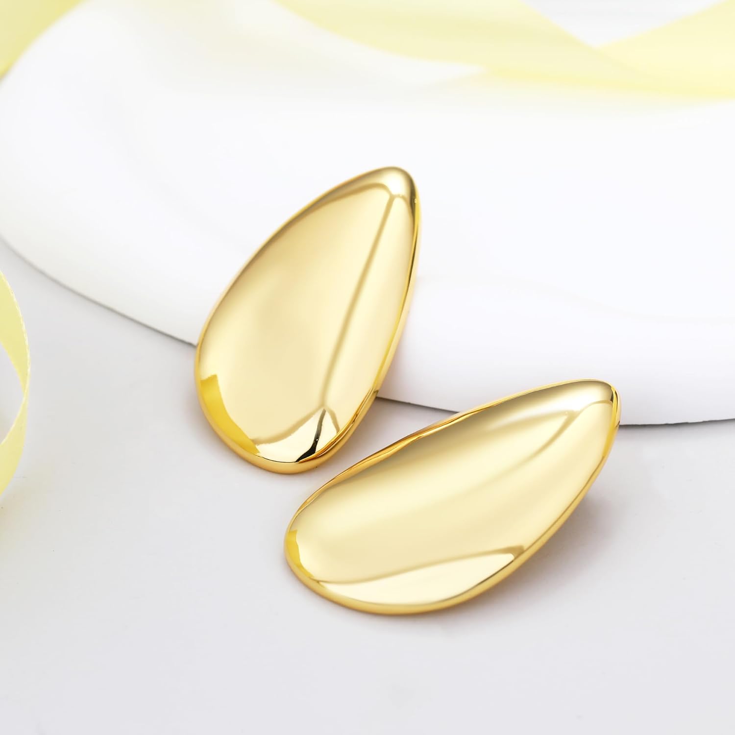 EVEYE 18k Gold Plated Heart Hoop Earrings for Women Freshwater Pearl Earrings Drop Dangle Earrings 3D Dangle Drop Earrings Pearl Drop Dome Heart Stud Jewelry Gifts - Image 4