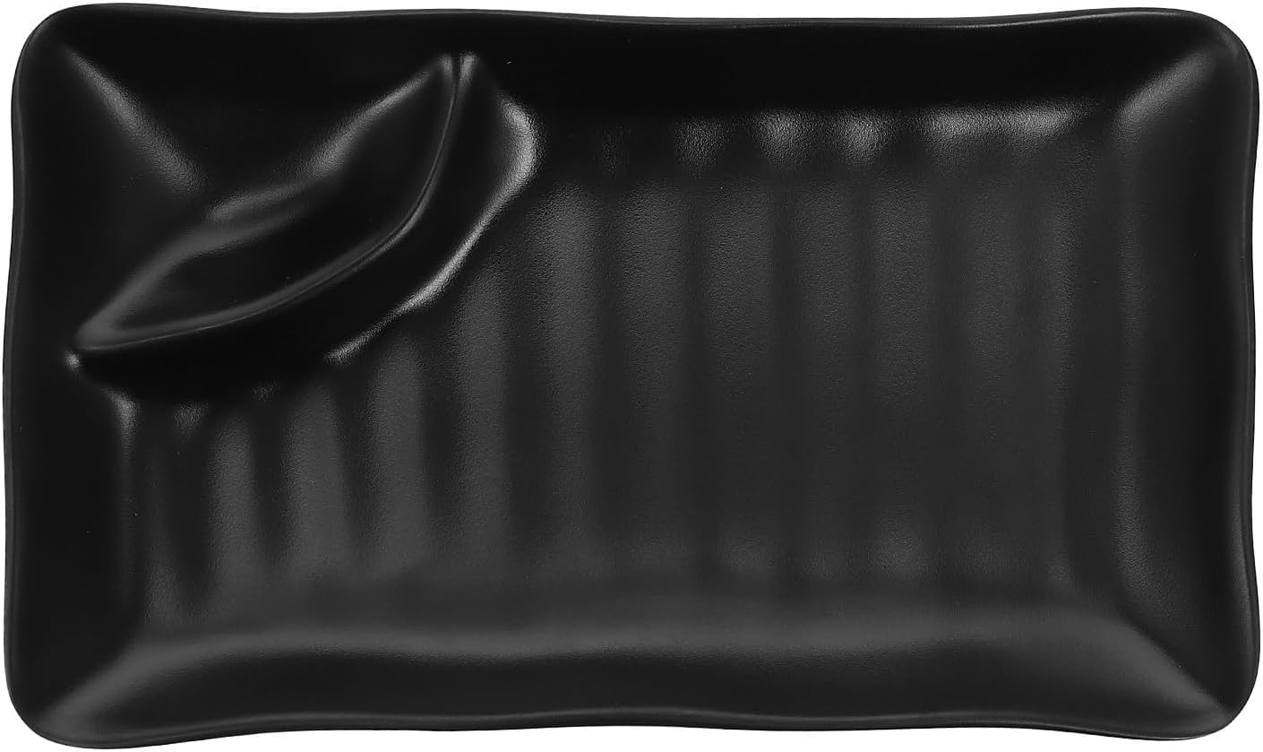 DOITOOL 黒色餃子皿 酢ボウル付き ソースディップ機能付き 和風長皿 ホテルや家庭用に最適な実用的なダイニングプレート 1個