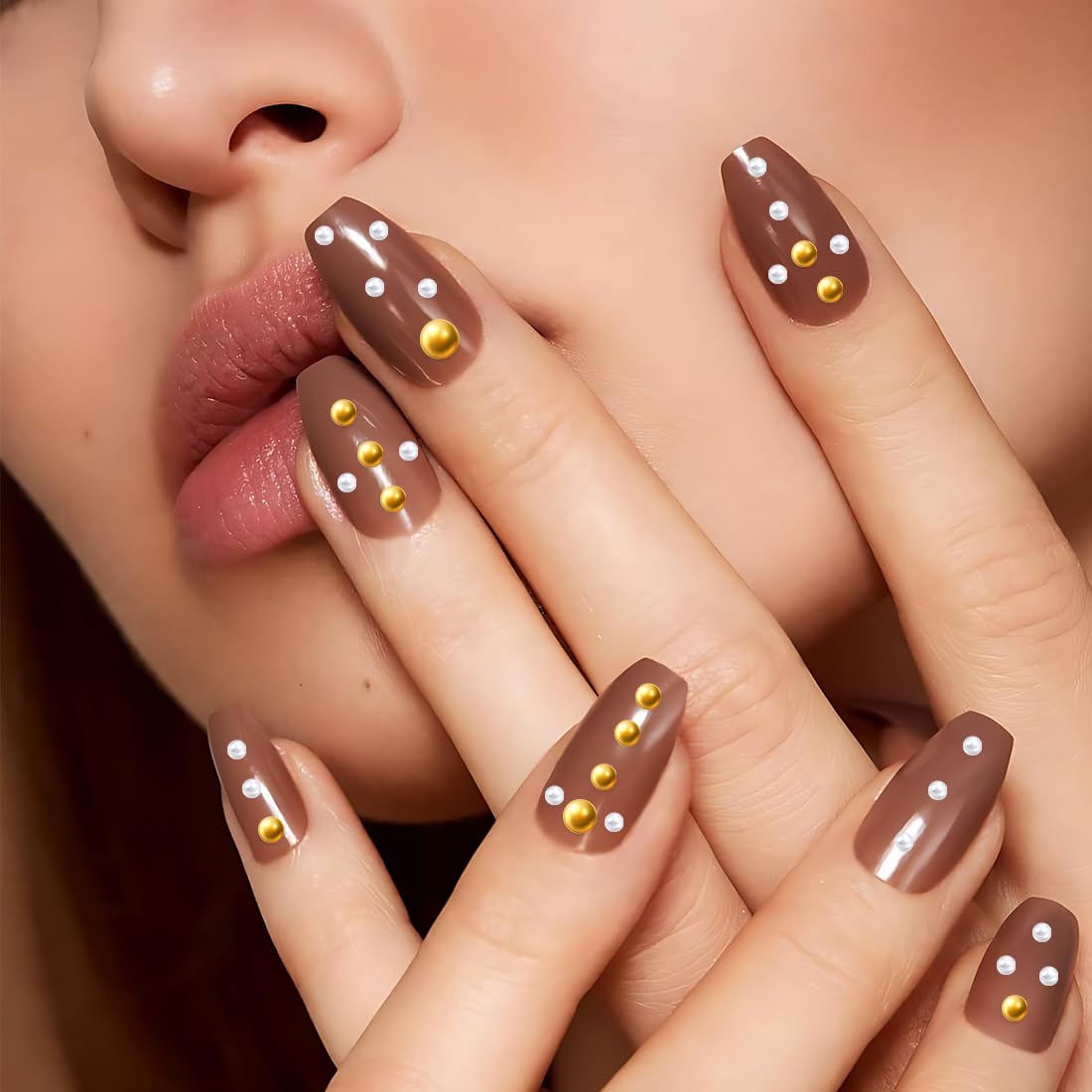 1 boîte Perles plates dorées et argentées pour ongles, Strass ongle, Perles à ongles demi-rondes blanches et beiges, Deco ongle nail art pour décoration d'ongles DIY