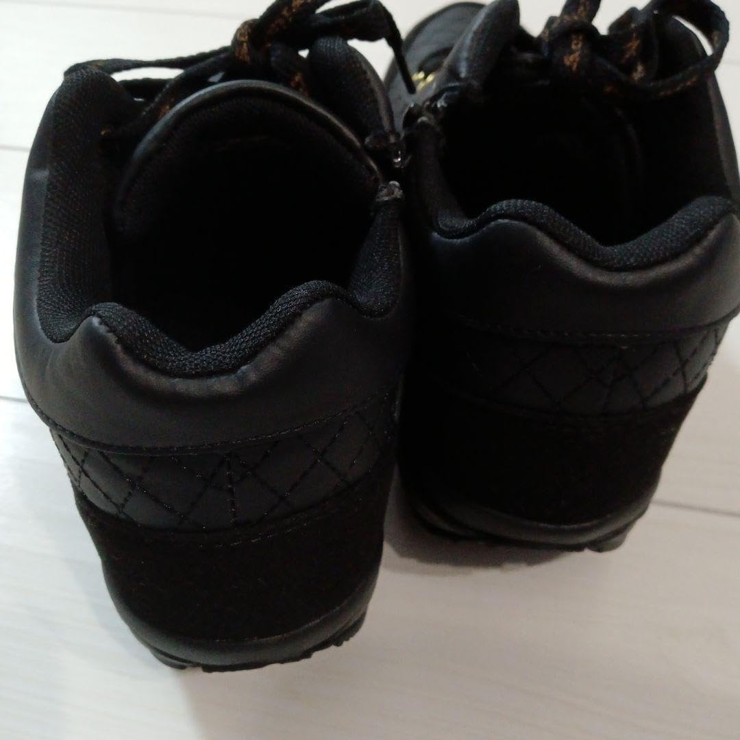 adidas ハローキティ サンダル 黒