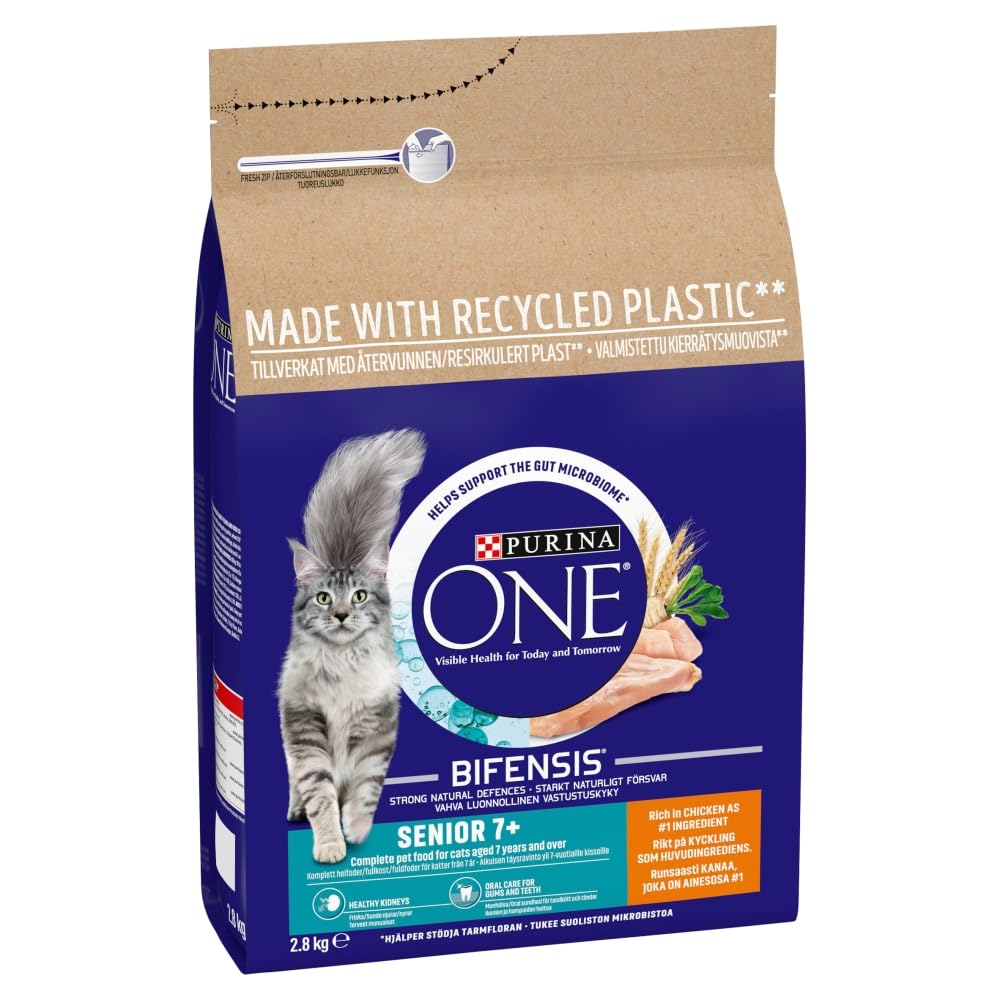 Purina ONE Senior 7+ Dry Cat Food Chicken, 3kg, transparent