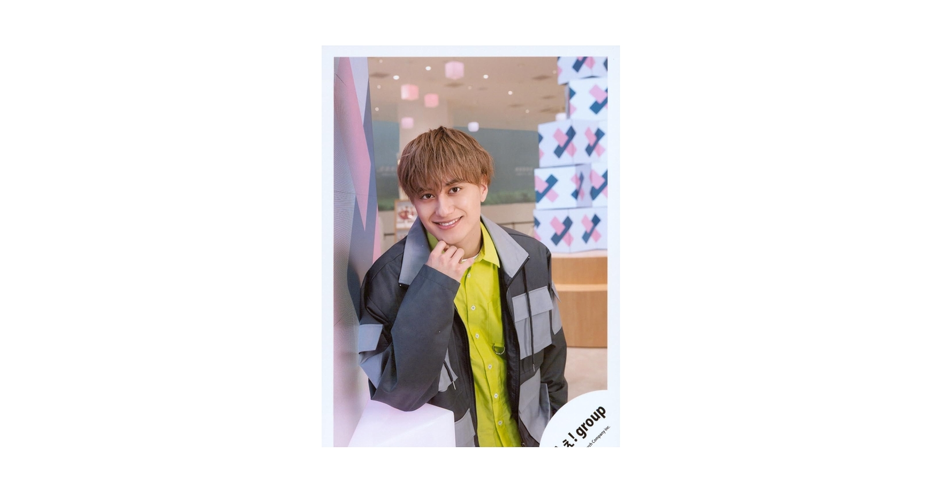 Amazon.co.jp: Aぇ! group 公式 生 写真（小島健）AGK00760