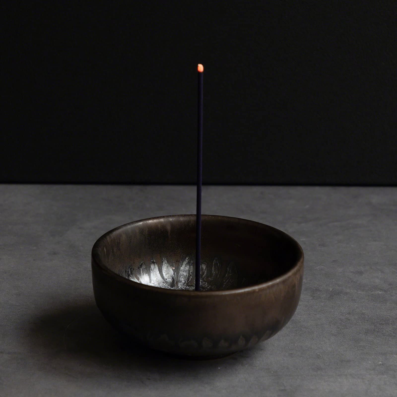 Amazon.co.jp: Asayu Japanese Low Smoke Incense Wagiku (40gr), Made