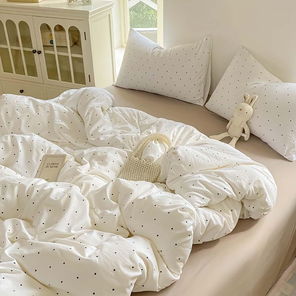 Nayoroom Polka Dot Duvet Cover