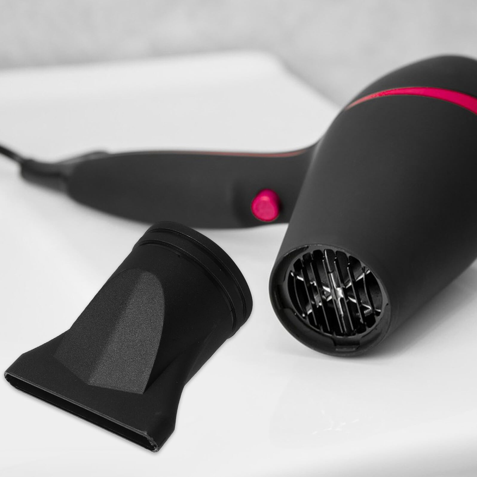 Ugello per Asciugacapelli Concentratore Piatto Nero 20 Pezzi | Plastica, Forma Duckbill Piatta, Uso Professionale e Domestico, Accessorio Portatile per Styling Salon