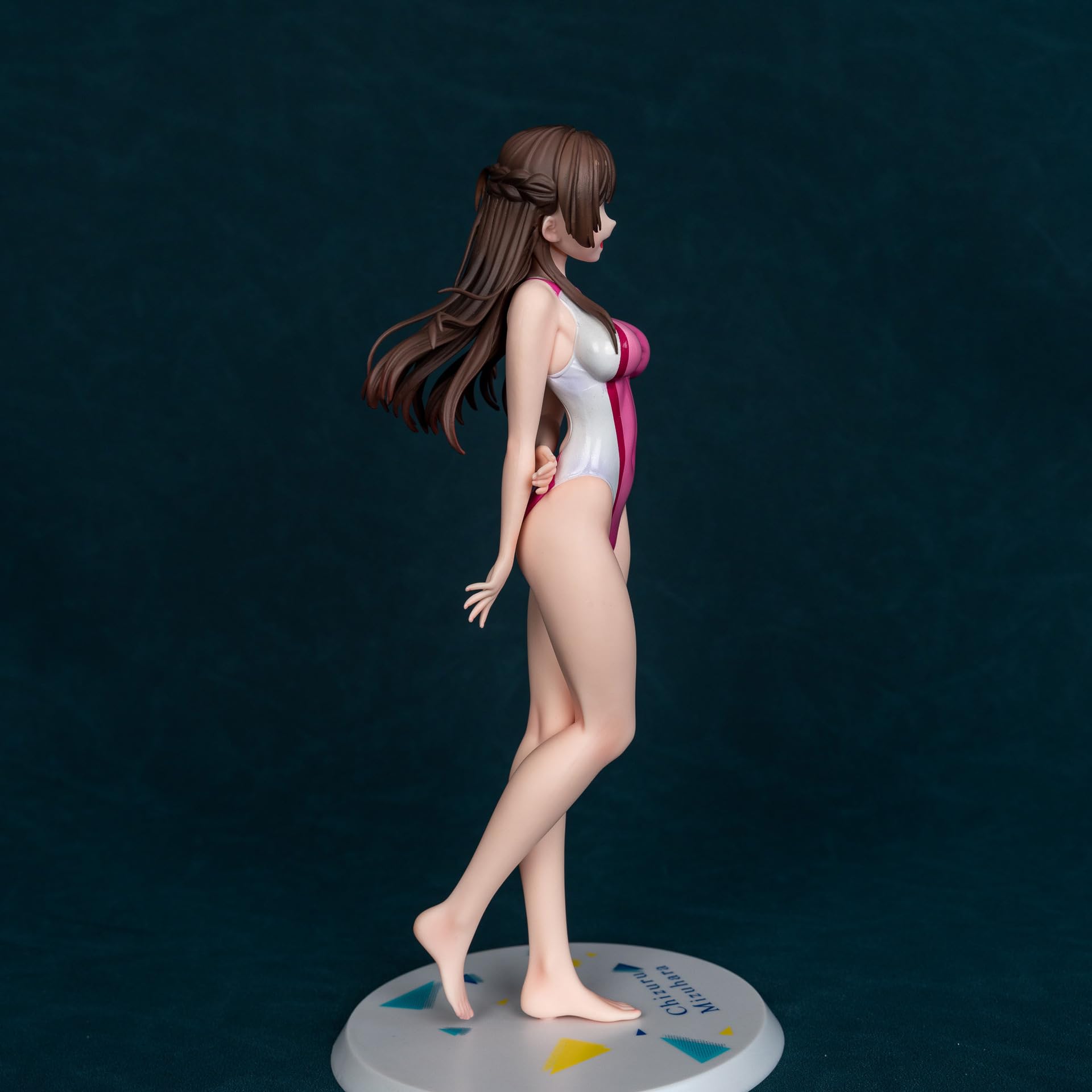 Amazon.co.jp: 水原千鶴 競泳水着 フィギュアVer.1/7高さ約26cmABS&PVC