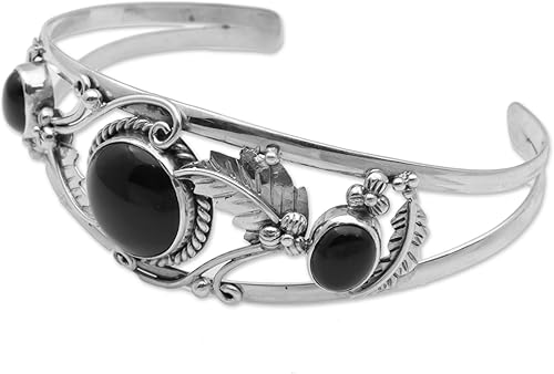 Miniatura 2 de NOVICA Pulsera hecha a mano de ónix de plata de ley 925 con hojas de árbol de Indonesia rojo de Bali, piedra natal de árbol de Indonesia con hojas