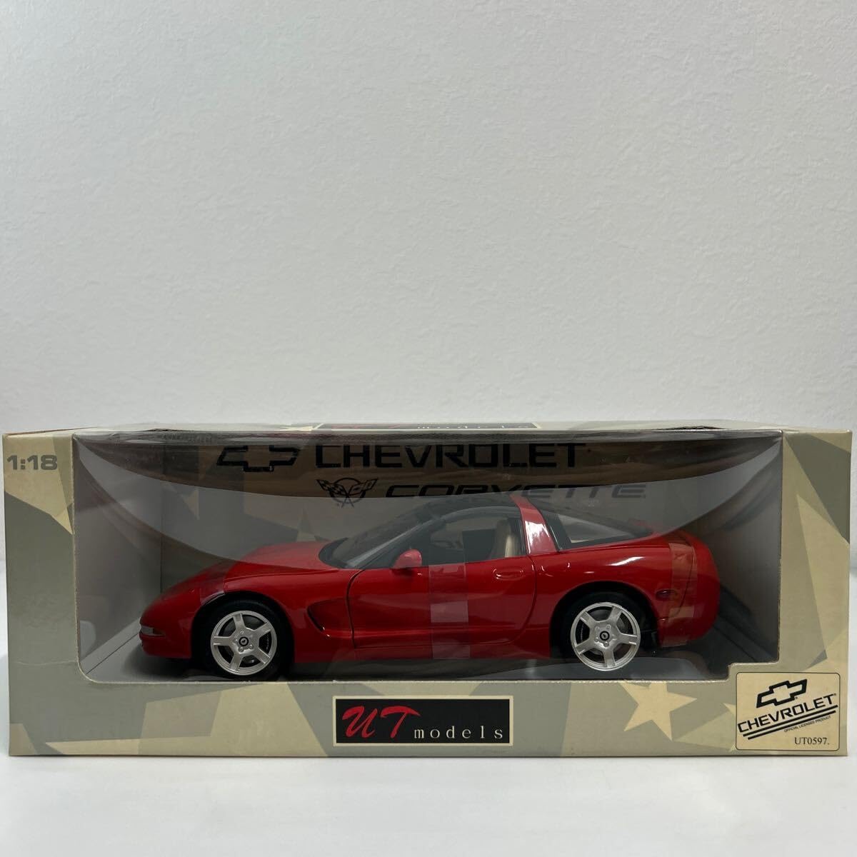 Amazon | UT models 1/18 Chevrolet Corvette Coupe 1988 Red シボレー