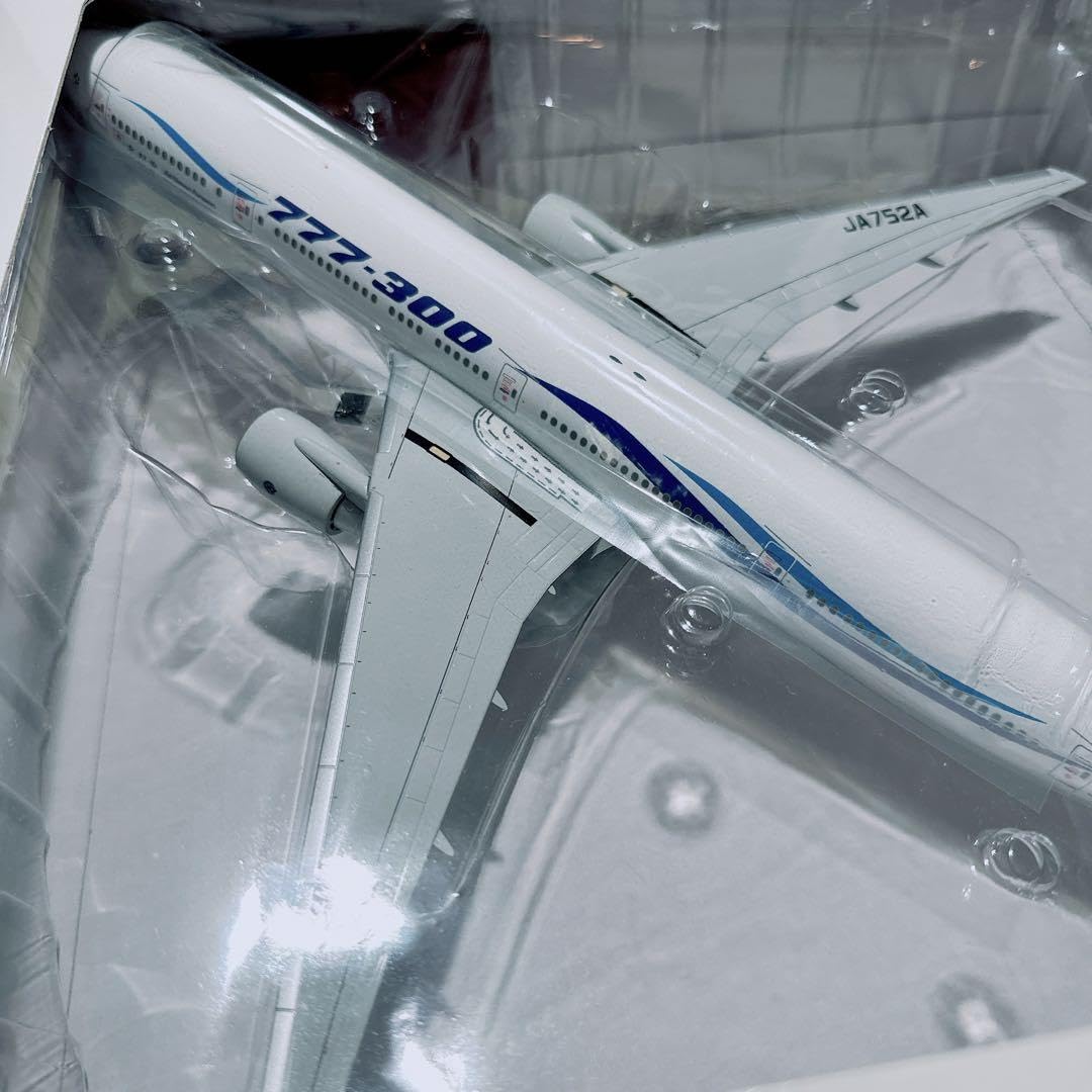 Amazon.co.jp: 1 200 全日空商事 B777-300 JA752A : おもちゃ