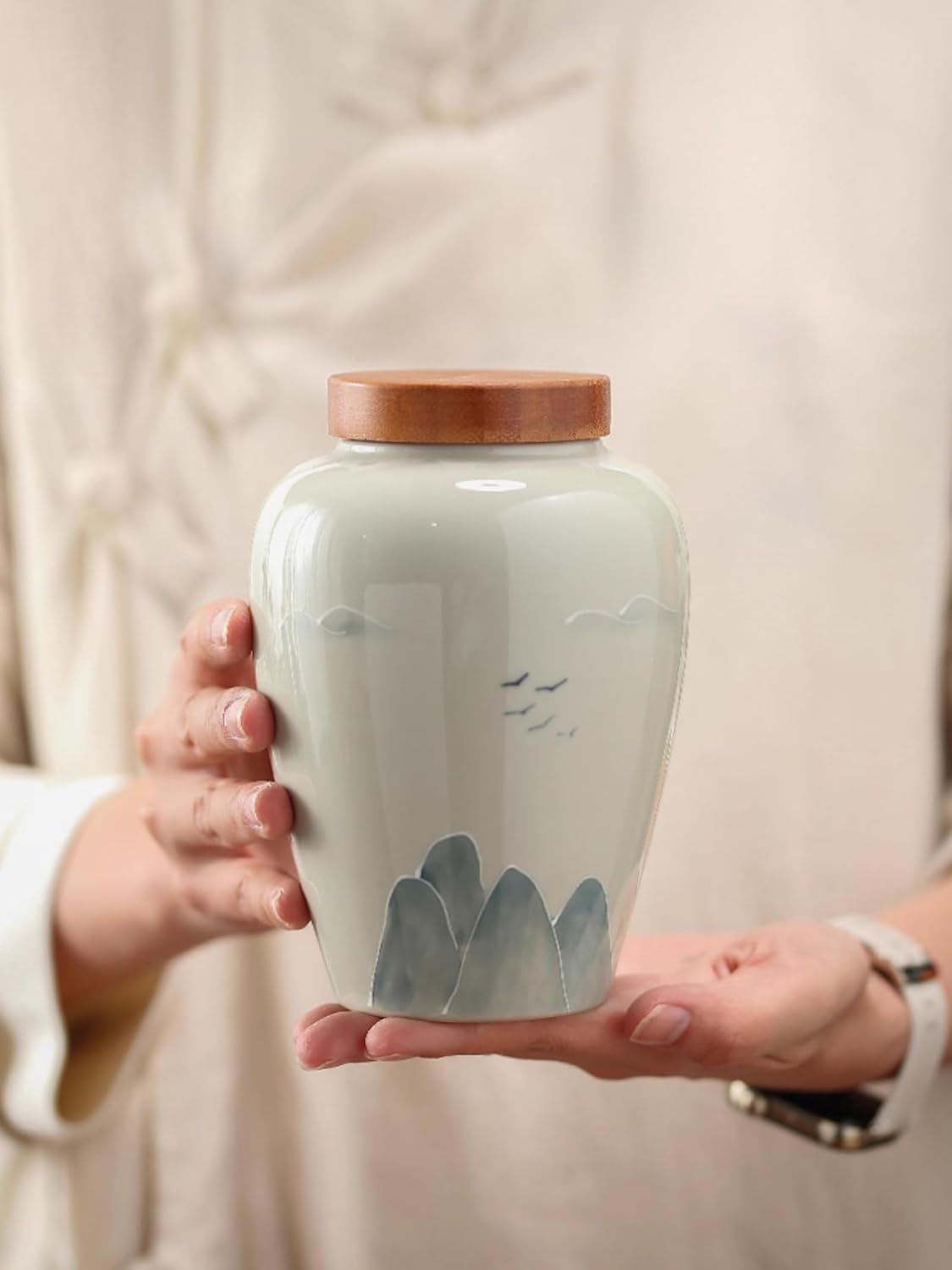 Hand-drawn Ceramics Tea Caddy, 680ml 23oz, Chinese Style Underglaze Color Tea Ceremony Accessories