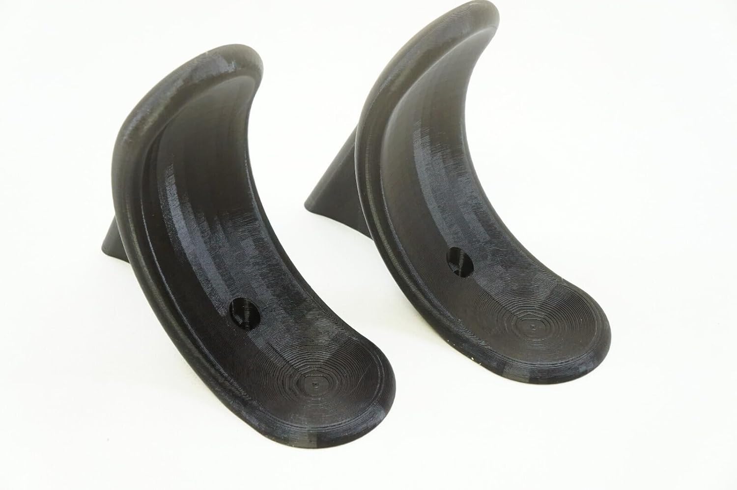 XL RC Truck Wall Hangers, Wheel Wall Mount for 1/8 Scale RC Trucks T-Maxx, E-Maxx, Revo, Summit, Savage, LMT