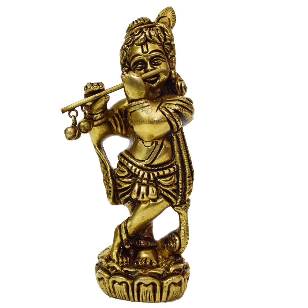 Krishna idole debout en laiton pour créer un coin de méditation zen