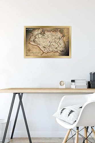 Vista 38 de The Elder Scrolls V: Skyrim - Póster de pared de mapa, 34 pulgadas de largo x 22.4 pulgadas de ancho, versión enmarcada de madera de granero Versión