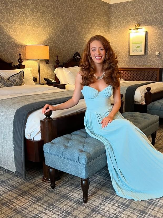 Strapless Bridesmaid Dress for Women Ruched Long Chiffon Prom Dress A-Line Formal Wedding Guest3