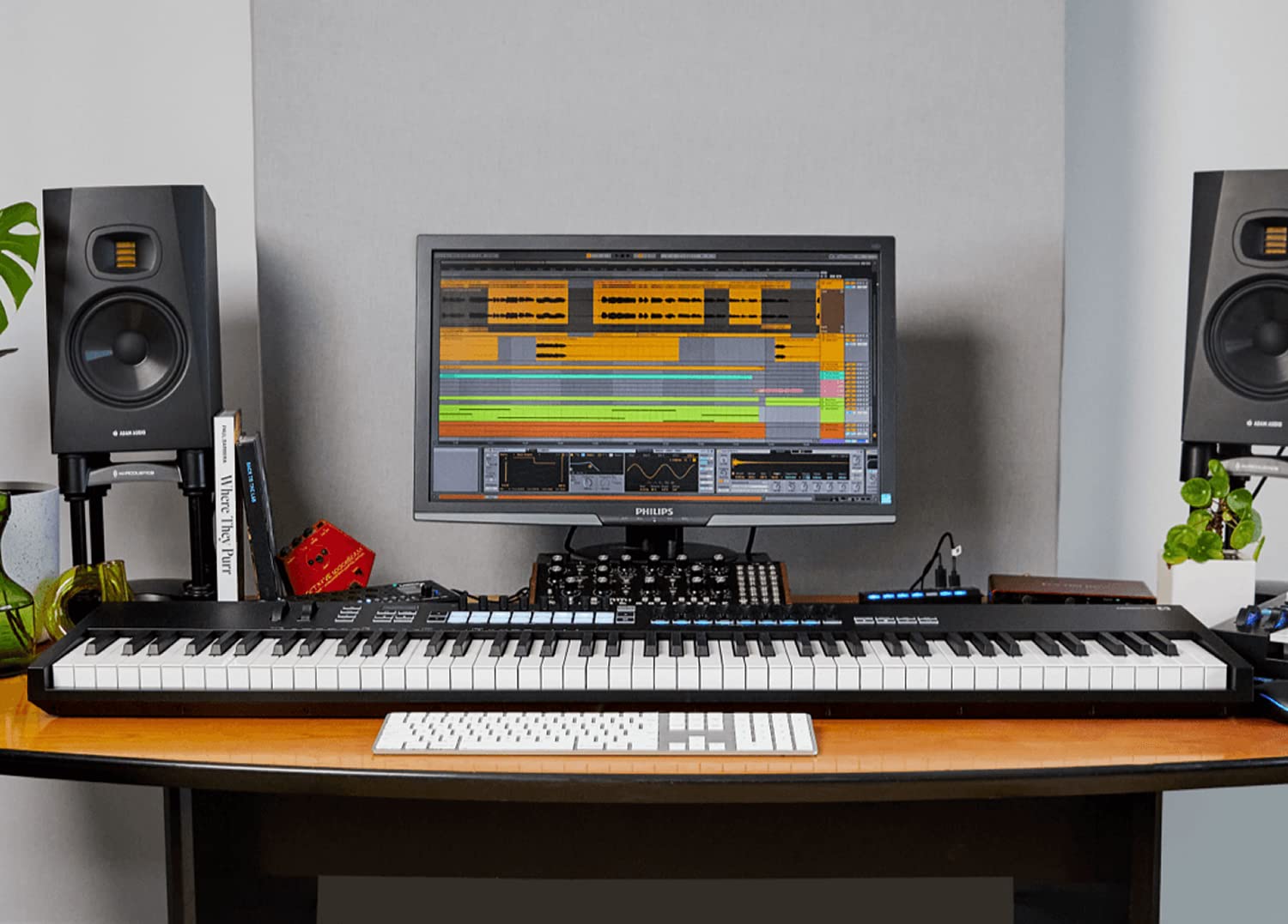 Amazon | Novation ノベーション MIDIキーボード/コントローラー 88