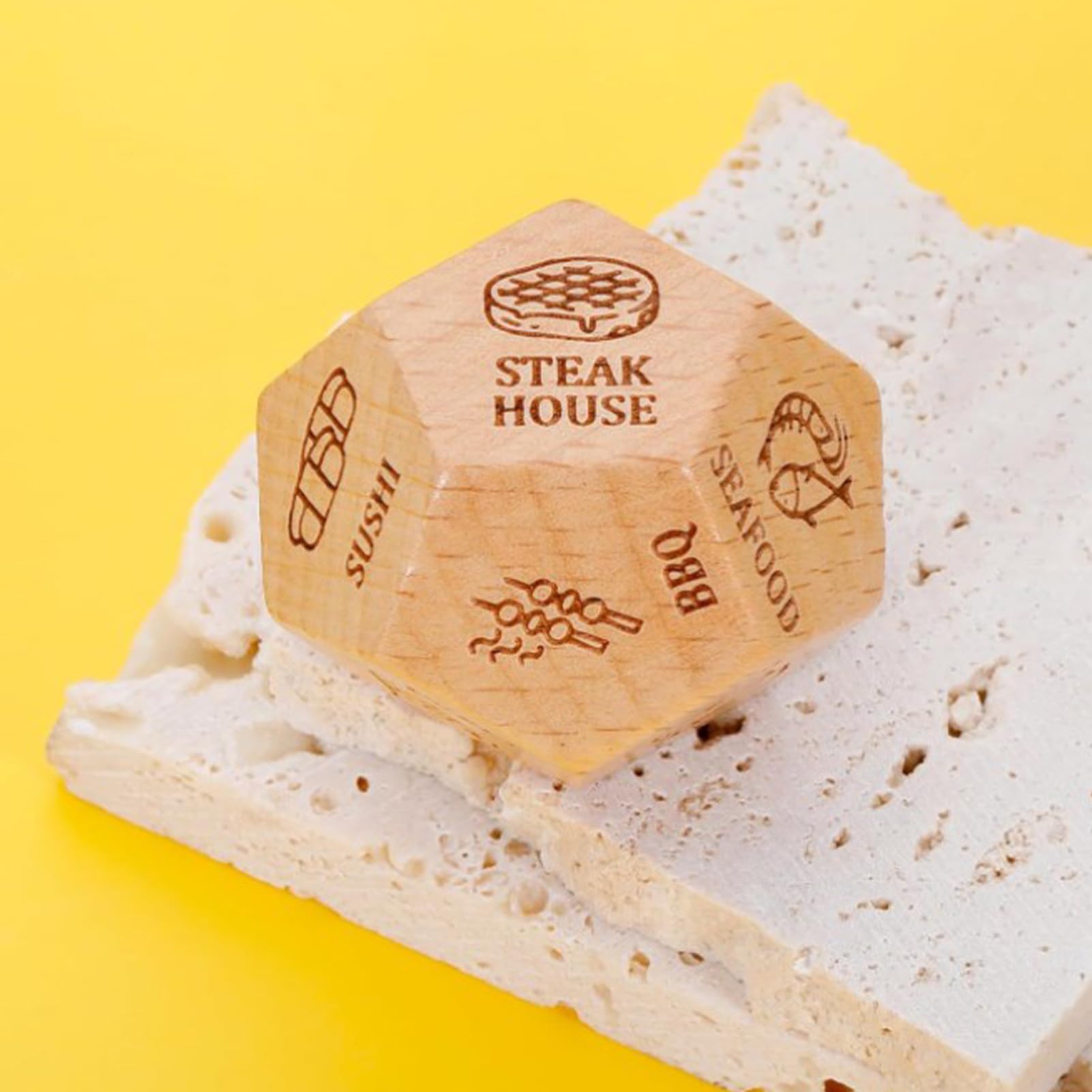 3 Dadi In Legno Per Decidere Cosa Mangiare - Gioco Da Tavolo Per Coppie, Idea Regalo Per Cene Divertenti, 12 Opzioni A Dado