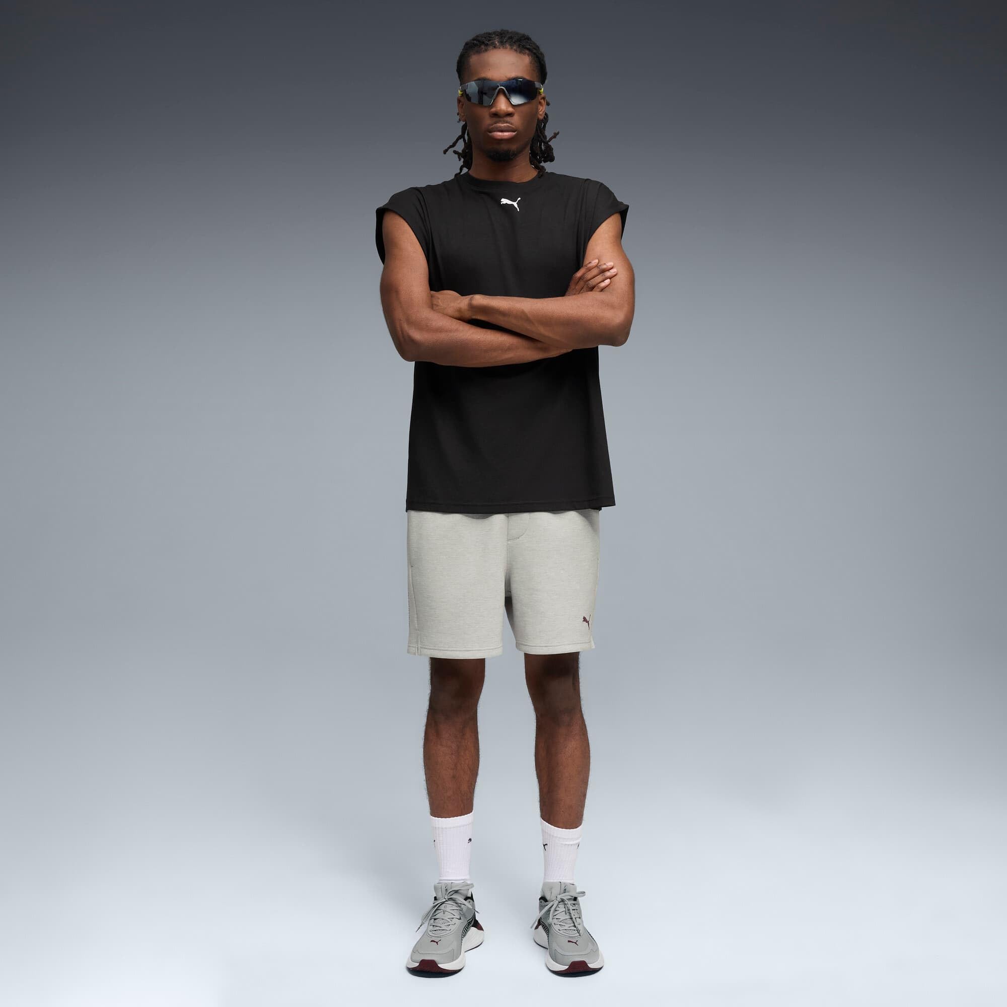 PUMA Unisex M Graphic Cutoff Tank Tees (1 opakowanie)