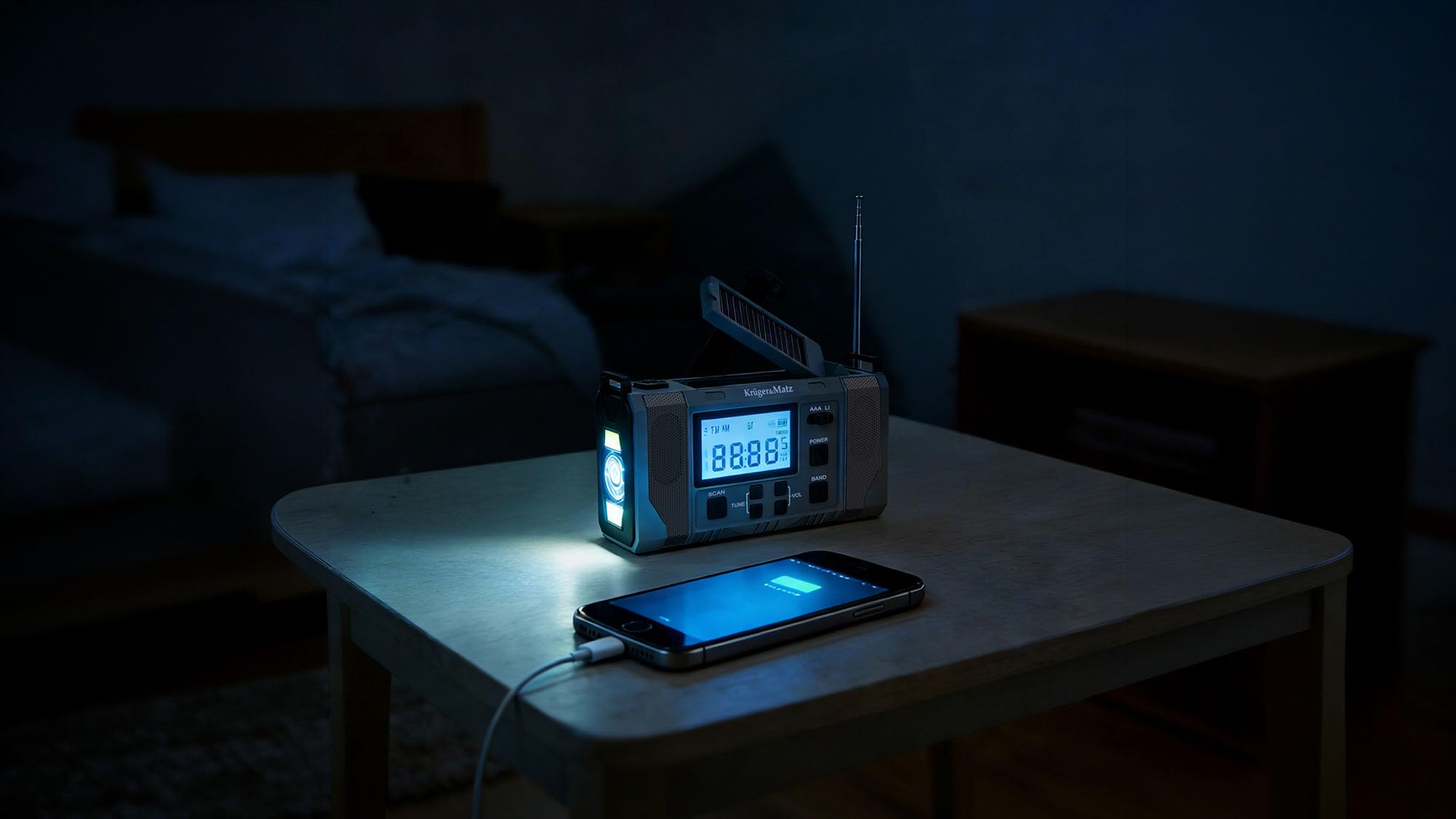 Radio solarne przenośne SOS powerbank 10000mAh latarka dynamo Kruger&Matz