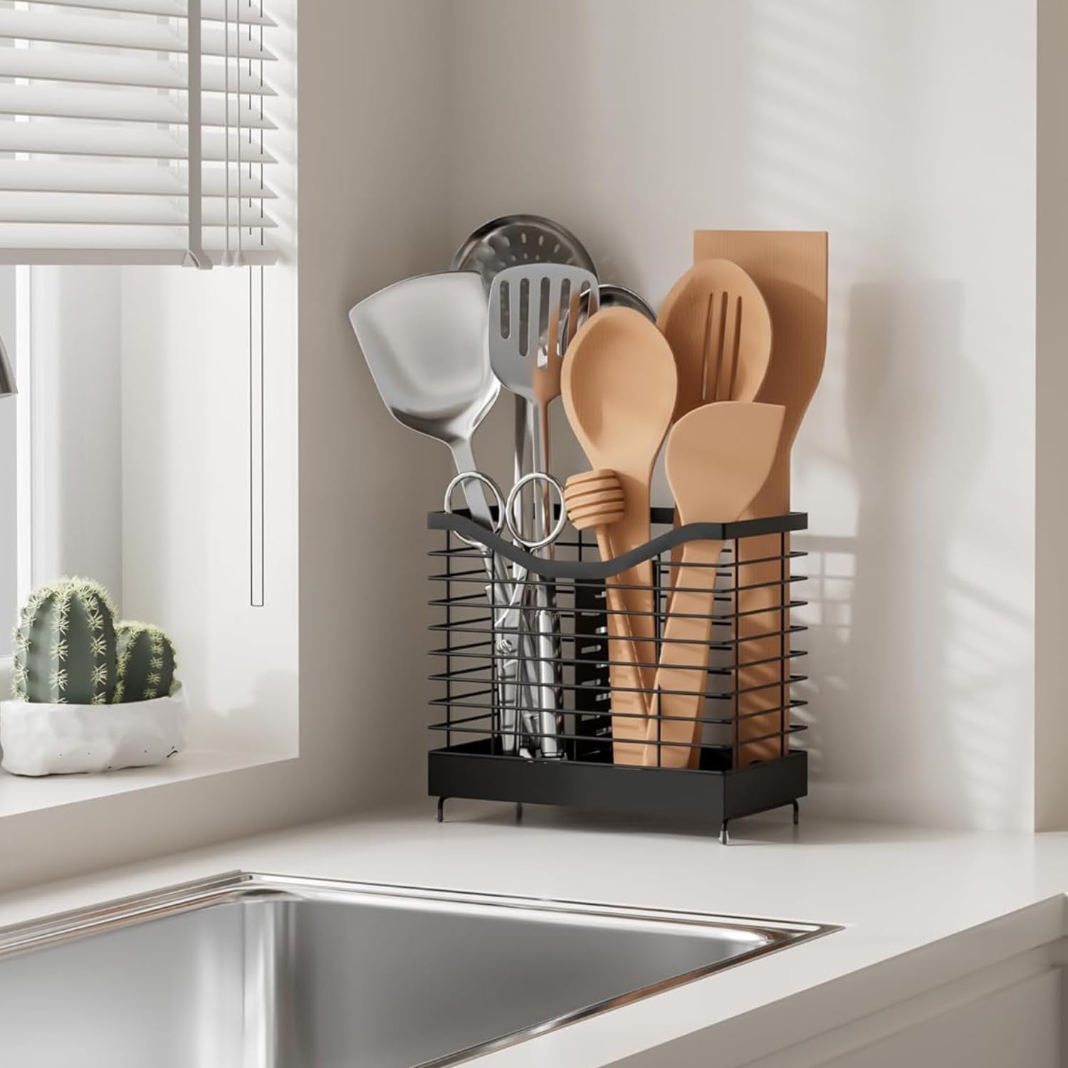 Portautensili per Posate, Cestello Portaposate Acciaio inox Scolaposate con 2 Scomparti e Scarichi Organizzatore di Posate per Forchette,Coltelli,Cucchiai, Ideale per Lavello da Cucina Piano di Lavoro