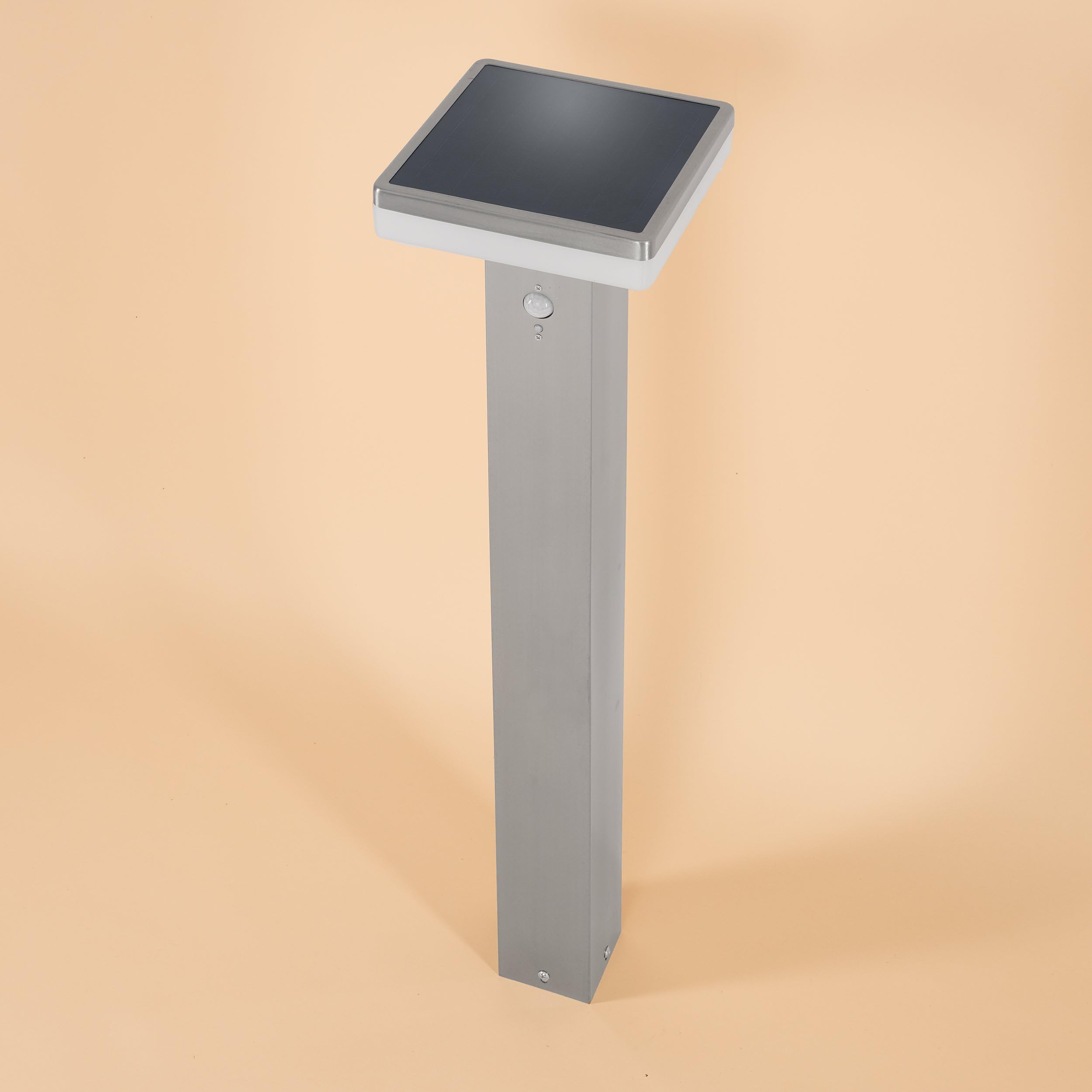 esotec Solar Standleuchte mit Bewegungsmelder Balou CCT, H=84cm Außenleuchte, 3 Lichtfarben, wechselbarer LiFePO4 Akku 102934