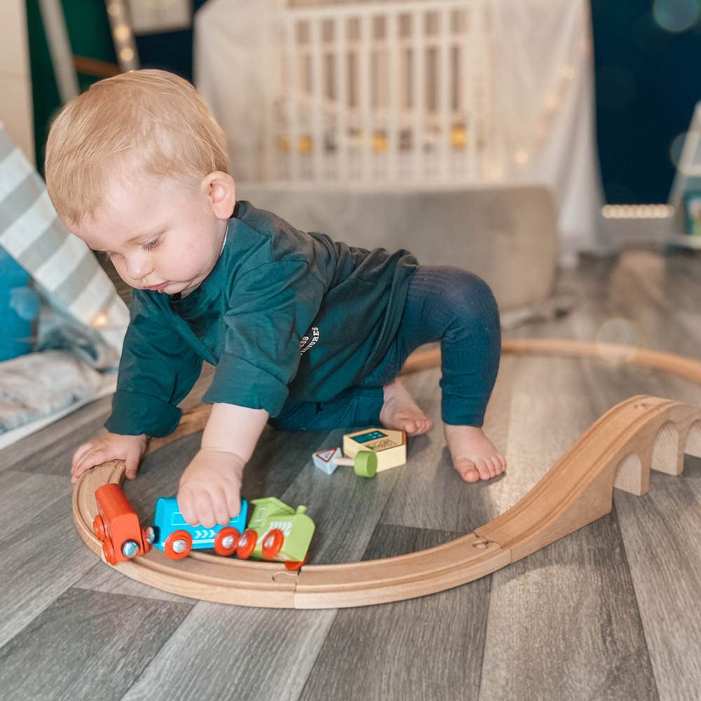 Bigjigs Rail, Figurka ośmiu pociągów, drewniane zabawki, nagradzany drewniany zestaw pociągów, drewniane zabawki dla 3, 4, 5, 6 lat, zabawka pociągowa, drewniany tor, tradycyjny zestaw pociągowy
