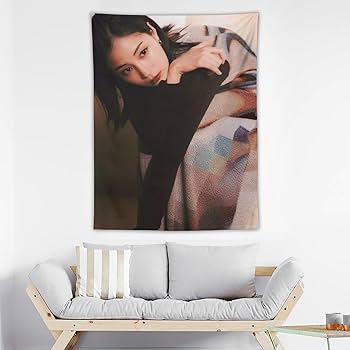 広瀬すず　A全ポスター 2種各1枚 広瀬すず1st写真集「suzu」 | TOKYO NEWS マガジン＆ムック