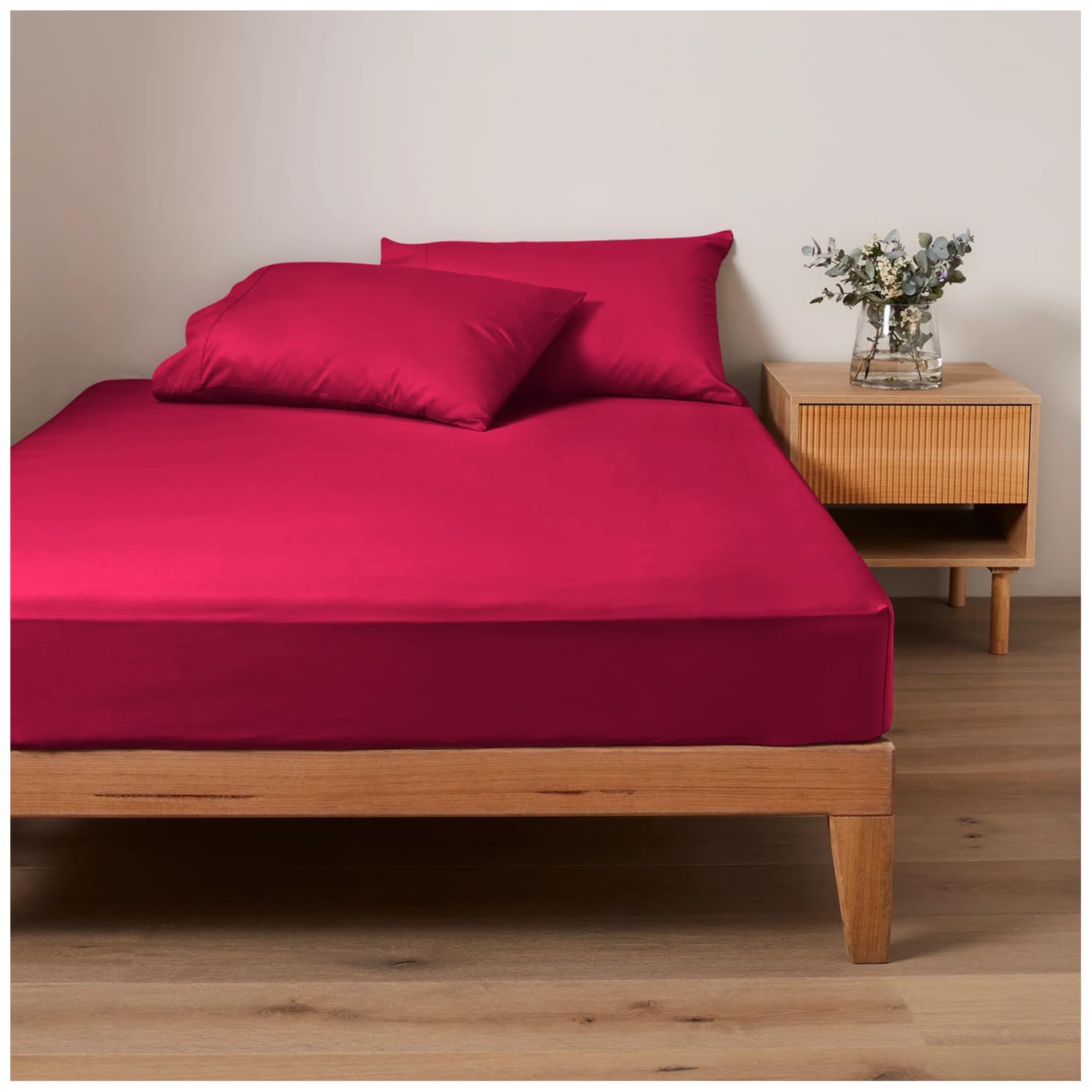 Gc Gaveno Cavailia Red Plain Small Double Fitted Sheet,Solid Anti Allergy Bedding Bed Sheets, Washable Polycotton 4Ft Fitted Sheets