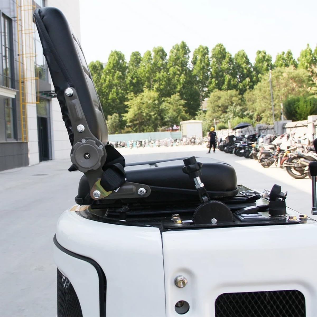 DS-15WPRO, New 1.2 Ton Crawler B&S Gasoline Mini Excavator, with Quick Coupler, Ripper, Rake, Toothless Bucket, Grapple, Auger, Hydraulic Hammer Breaker Kit, Work for Any Occasions, US in Stock