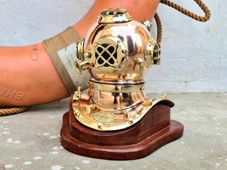 Casque de plongée en cuivre, mini casque de plongeur pour bureau et décoration d'intérieur, cadeau pour elle et lui 15,2 cm