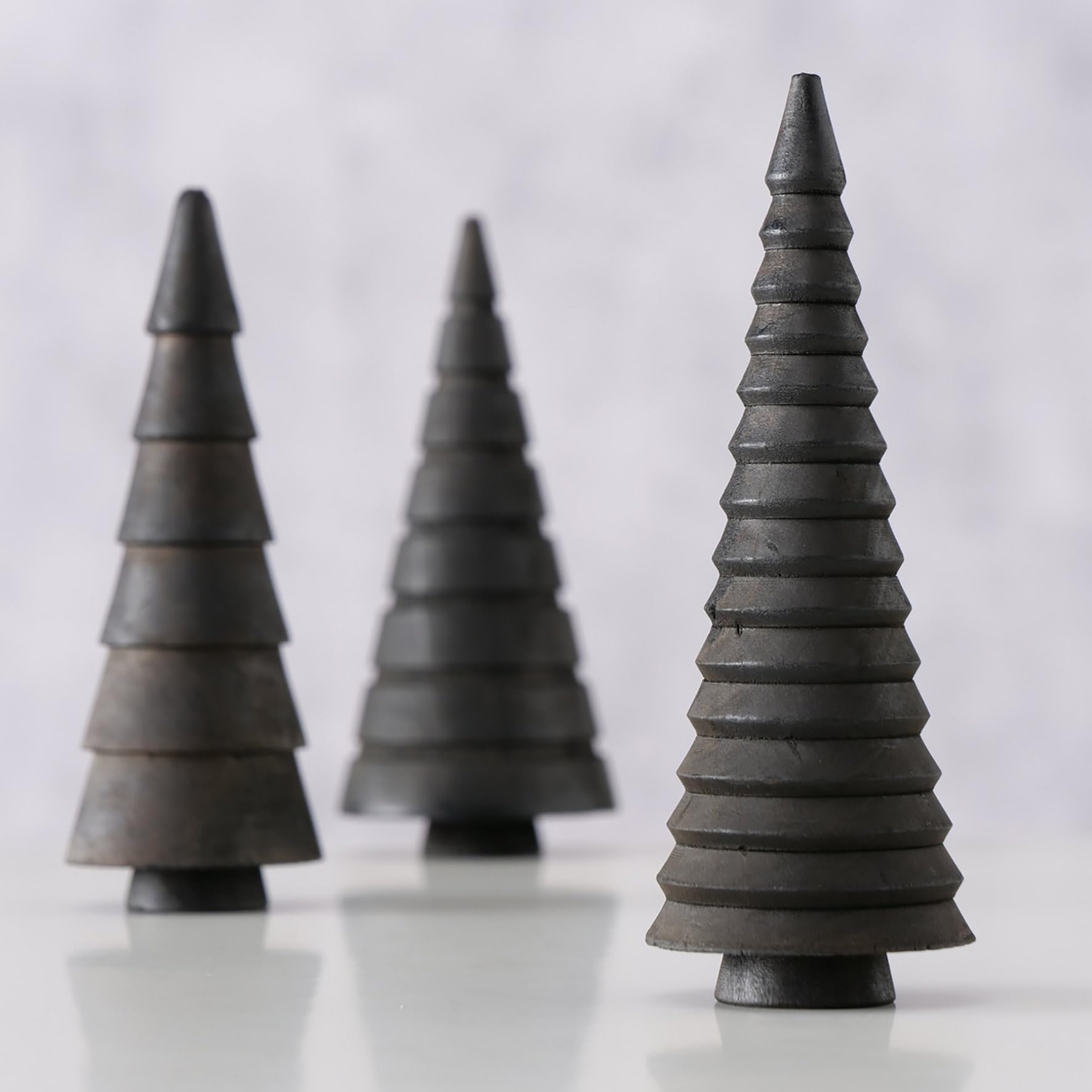 Holz Deko Tannenbäume 3er Set 15 cm zum Hinstellen - schwarz - Weihnachtbaum Figur aus Kiefer zur winterlichen Dekoration - Christbaum Deko Aufsteller Tischdeko Fensterdeko Winterdeko Weihnachtsdeko