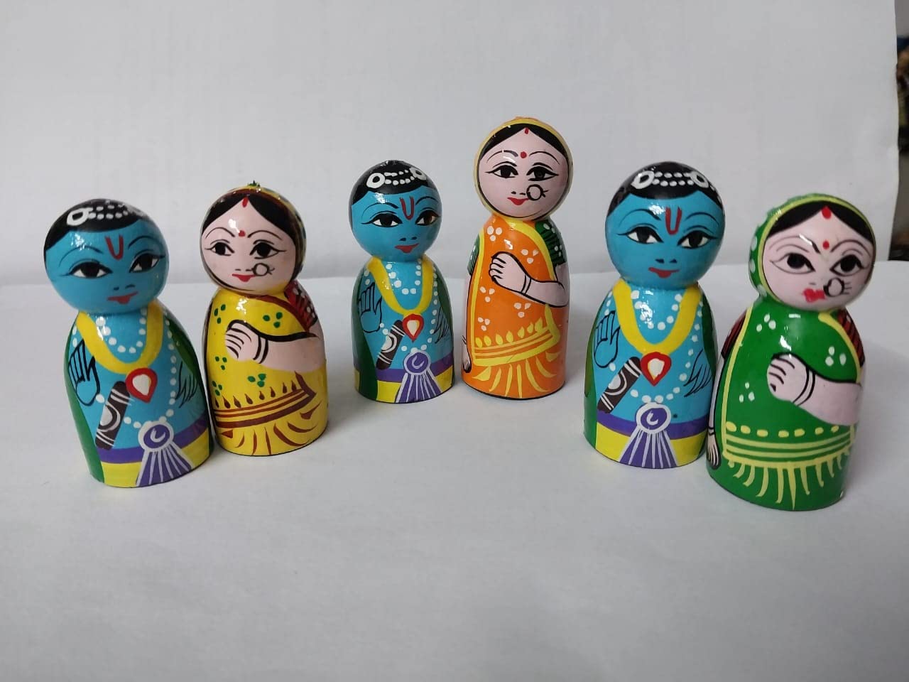 Hastshilp Channapatna Radha Krishna Wooden Montessori Peg Doll Set