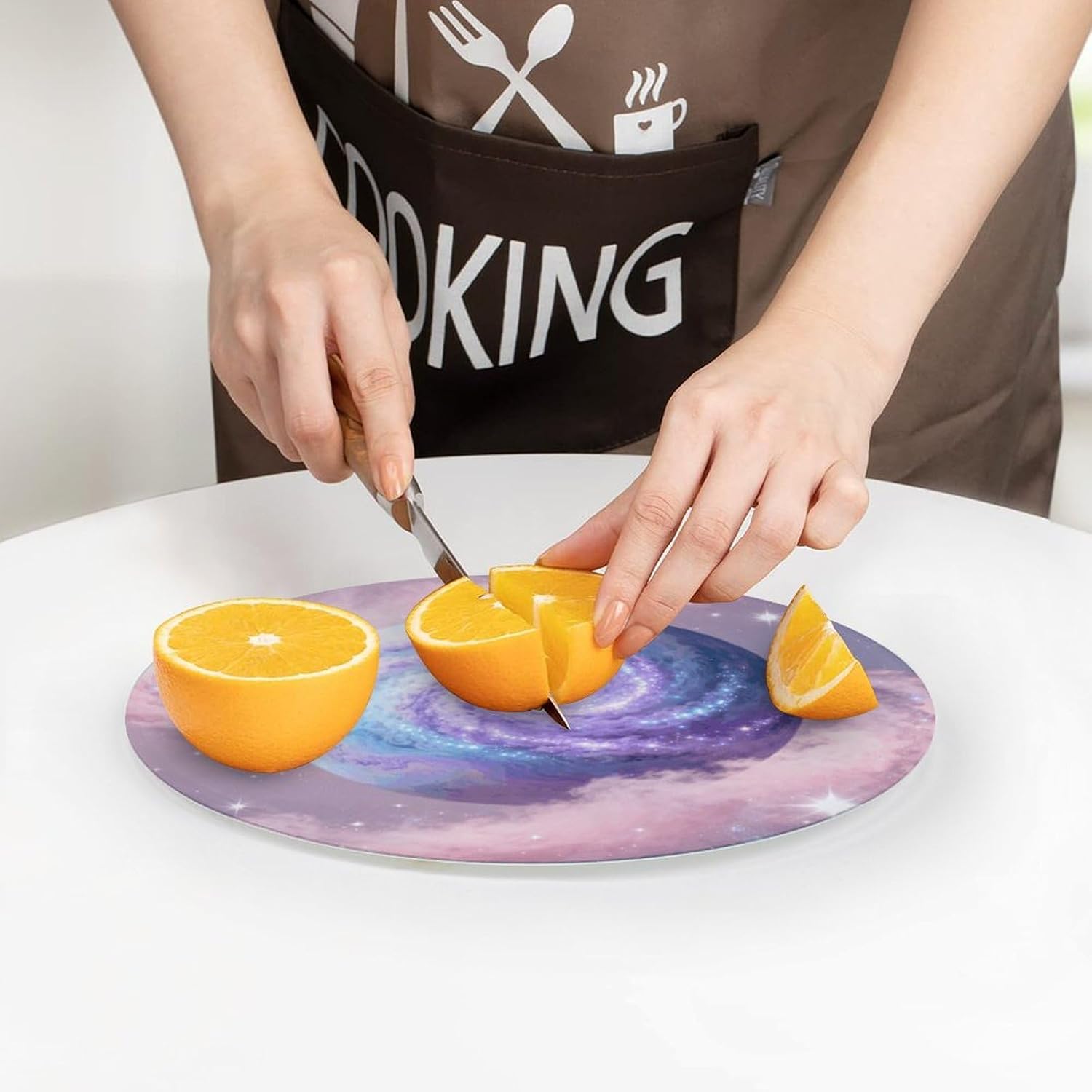 Planet Cutting Board Portable Small Chopping Boards Tempered Glass Kitchen Counter Protector Non-Slip Round Charcuterie Boards Mat for Bar Cheese Board