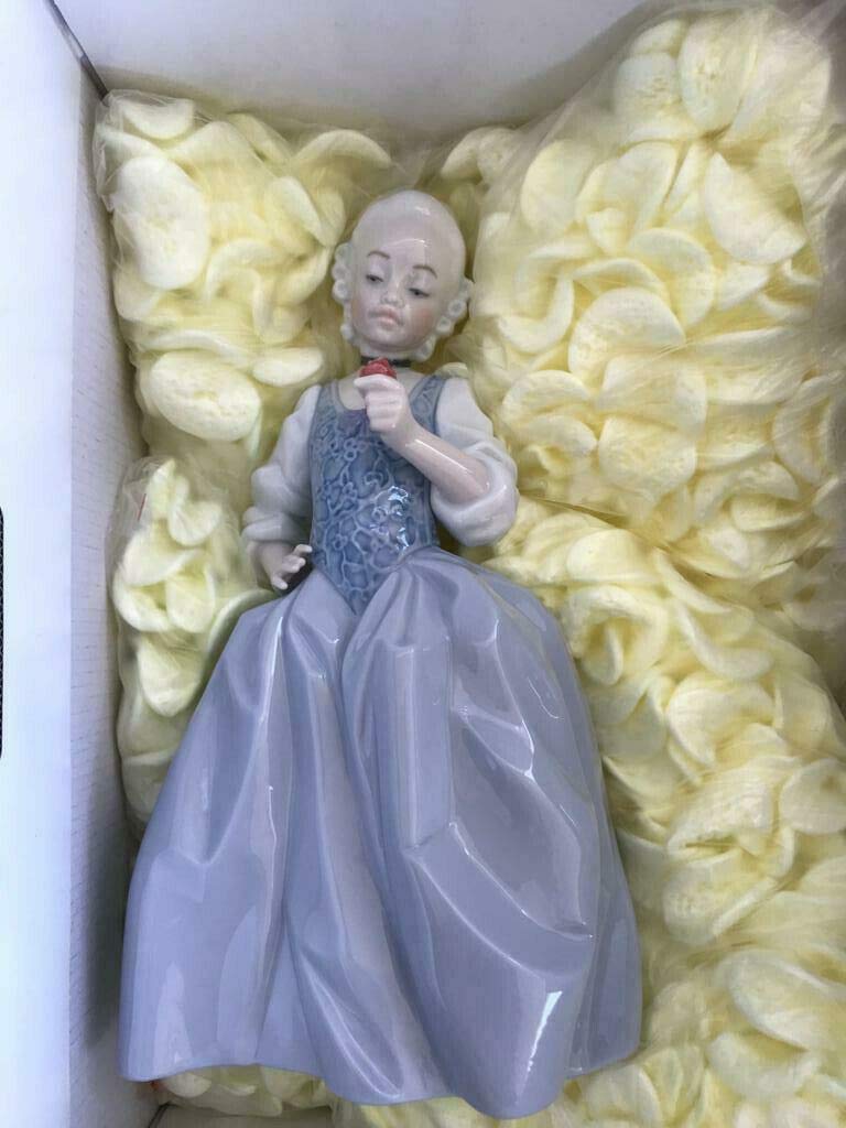 Amazon.com: Nao by Lladro Set of 2 Rococo Girl with Letter