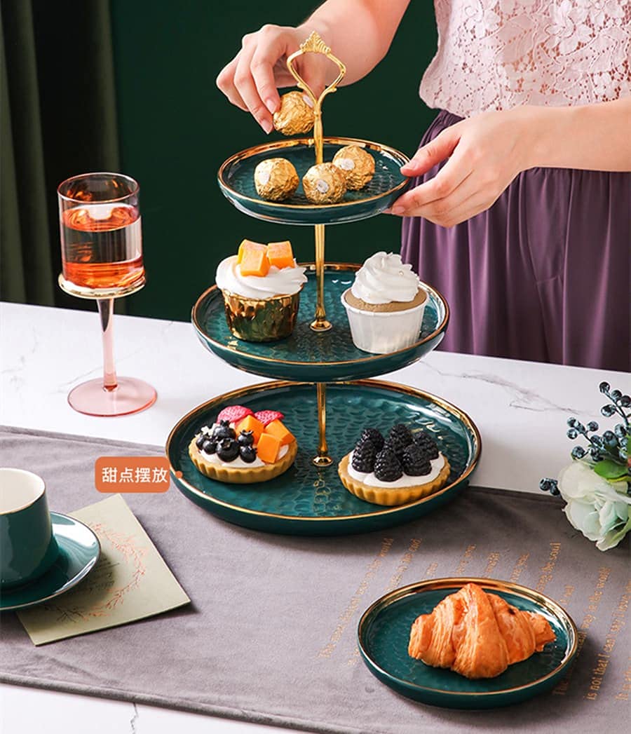 Eidoct Rundes 3-Etagen-Porzellan-Cupcake-Gestell, Servierteller für Desserts, Serviertablett für Teepartys, Hochzeiten und Geburtstage (grün)
