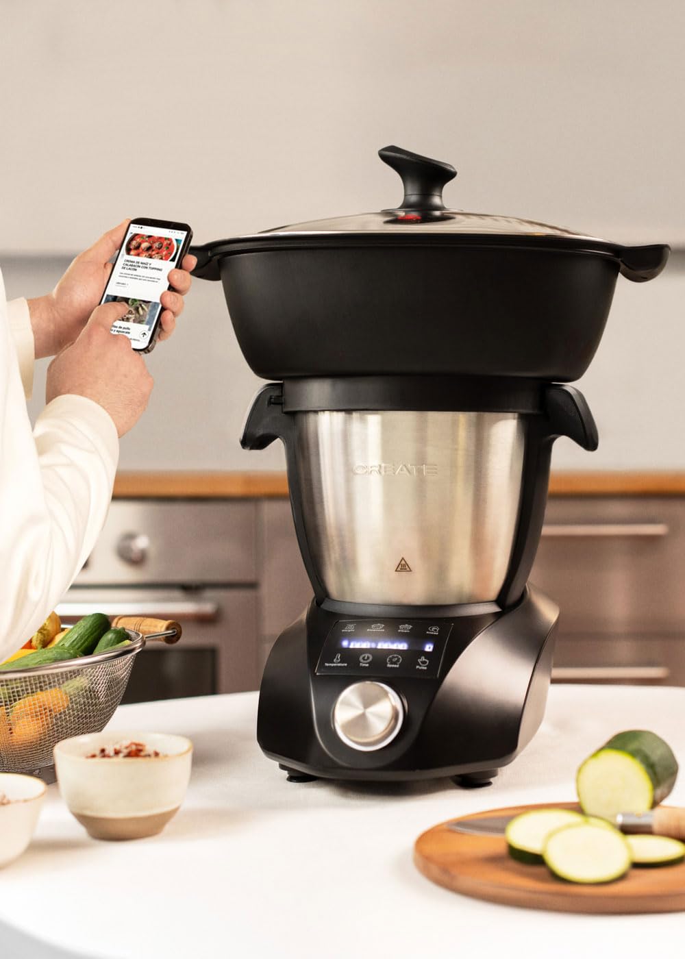 CREATE/CHEFBOT COMPACT CONNECT/Robot de cocina inteligente multifunción con cesta vaporera/Capacidad 3.5l, báscula incorporada, 24 programas automáticos, 10 velocidades + función turbo, 1200W