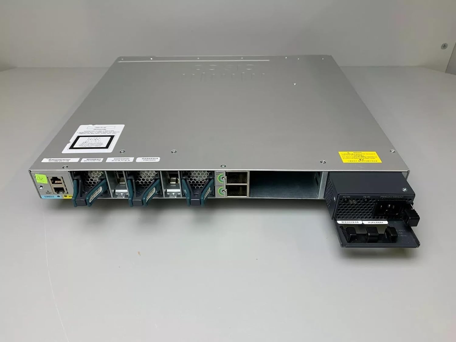Cisco Catalyst WS-C3850-48U-S 48-Port UPOE Gigabit Switch (Renewed)