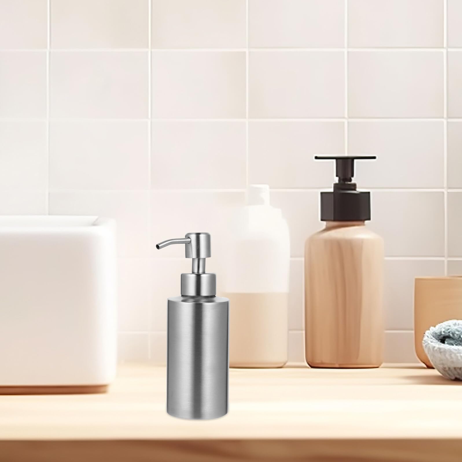 Garneck 2 Piezas Dispensadores de Loción de Acero Inoxidable Botellas Dosificadoras Portátiles para Jabón Líquido y Crema para Cocina y Baño Diseño Preciso y Moderno