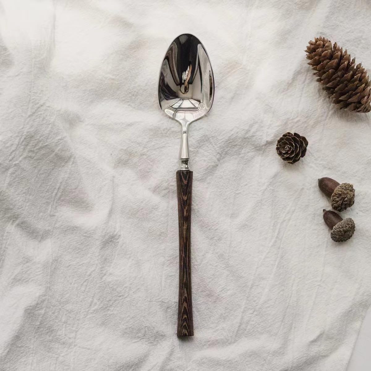 Juego De Cubiertos De Acero Inoxidable De 18 Pulgadas para 4 Personas, Juego De Cubiertos con Mango De Madera Que Incluye Cuchillos, Tenedores Y Silver Silverware Set for 4