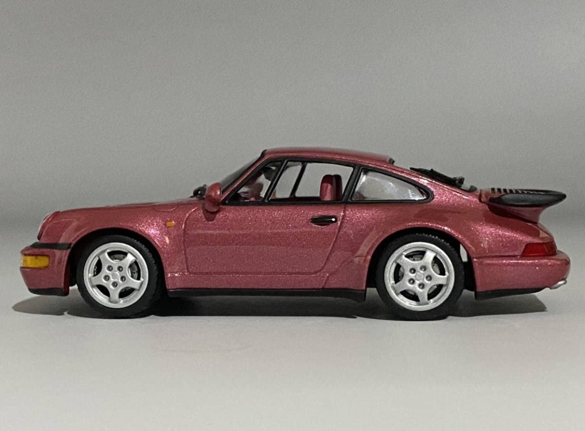 Amazon | Minichamps 1/43 911 Turbo Himbeerrot Perleffekt