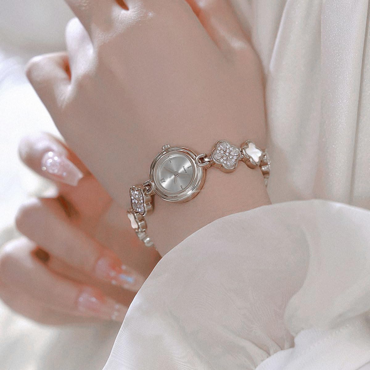 ADSBIAOYE Watches for Women Dainty Four Leaf Chain Bracelet Vintage Small Ladies Fashion Dress Quartz Watch Waterproof Luxury Gift Watch - Image 2