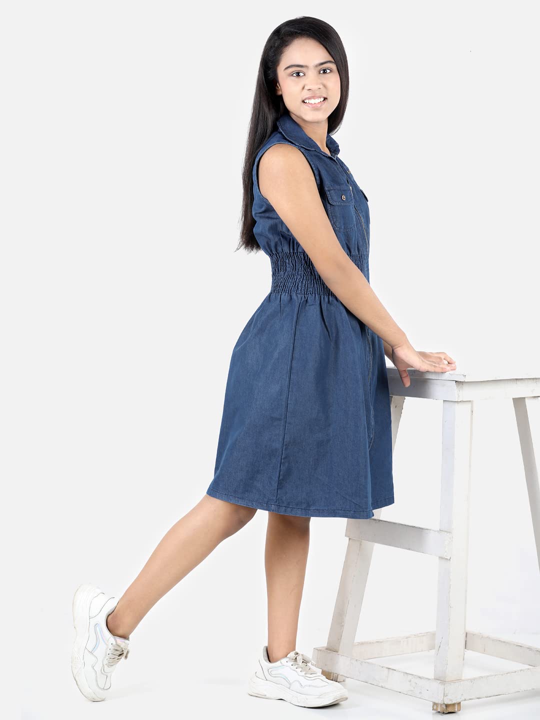 StyleStone Girls Denim Smocked Waist Front Zip Dress (9399ZipDress12-13) 2