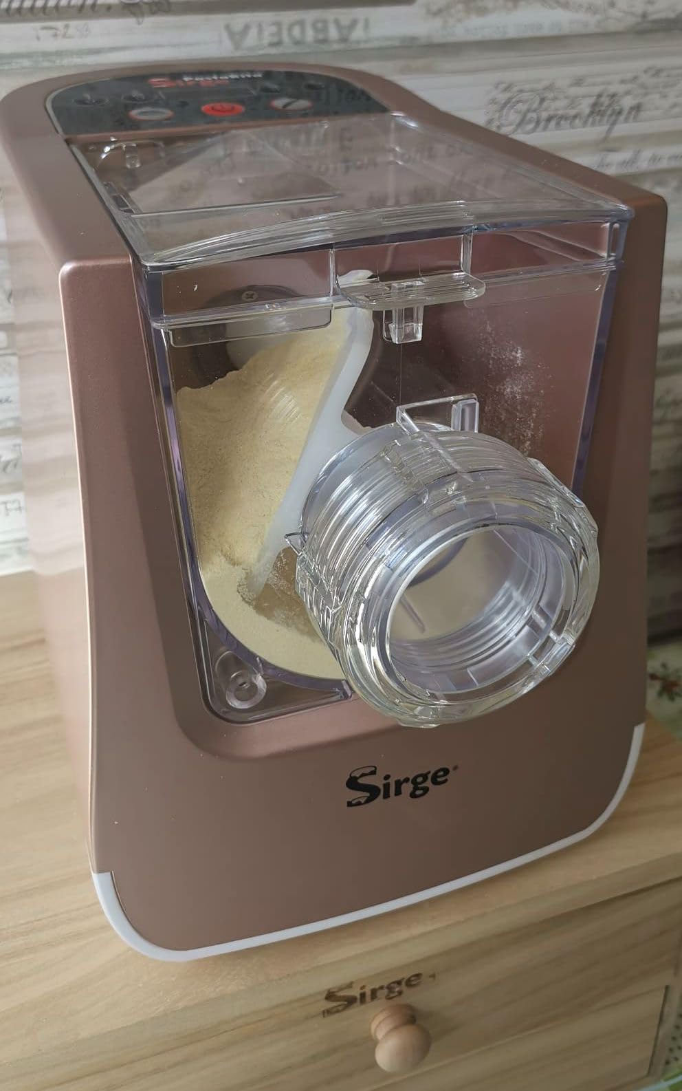 Sirge Pasterpane Pétrisseur et machine à pâtes fraîches aux œufs 3 en 1 Pâte à Pain Pizza – 22 bandes – 1 kg – 300 W