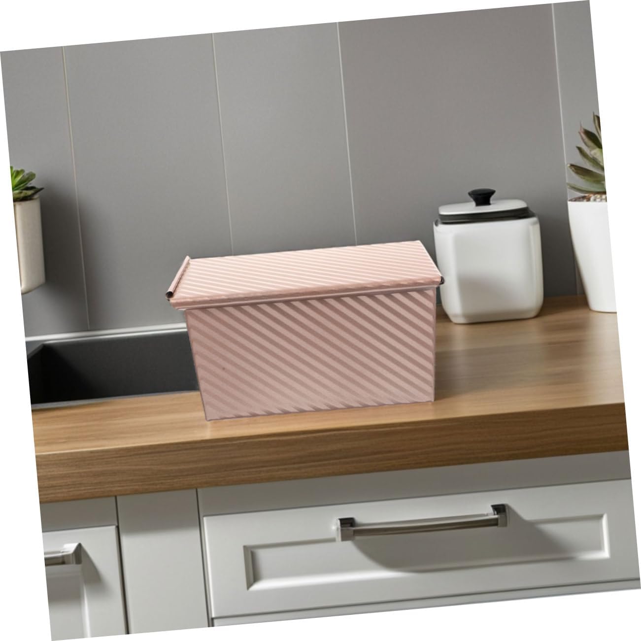 Bread Loaf Pan Lid Nonstick Baking Mold for Toast Corrugated Design for Even Heating for Homemade Bread Cakes and Desserts