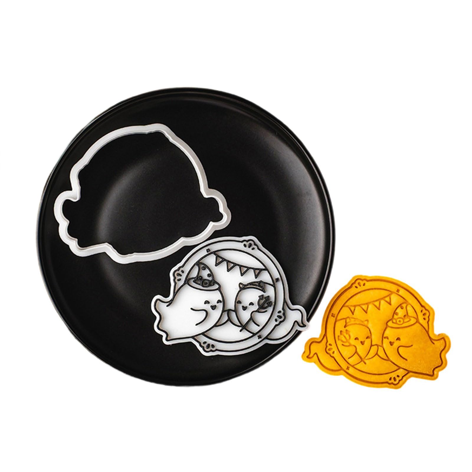 Tsophreniq Japanese Cartoon Specter Shape Cookie Halloween Baking Accessories Molds for Fondant Chocolate Japanese Specter Cookie Molds