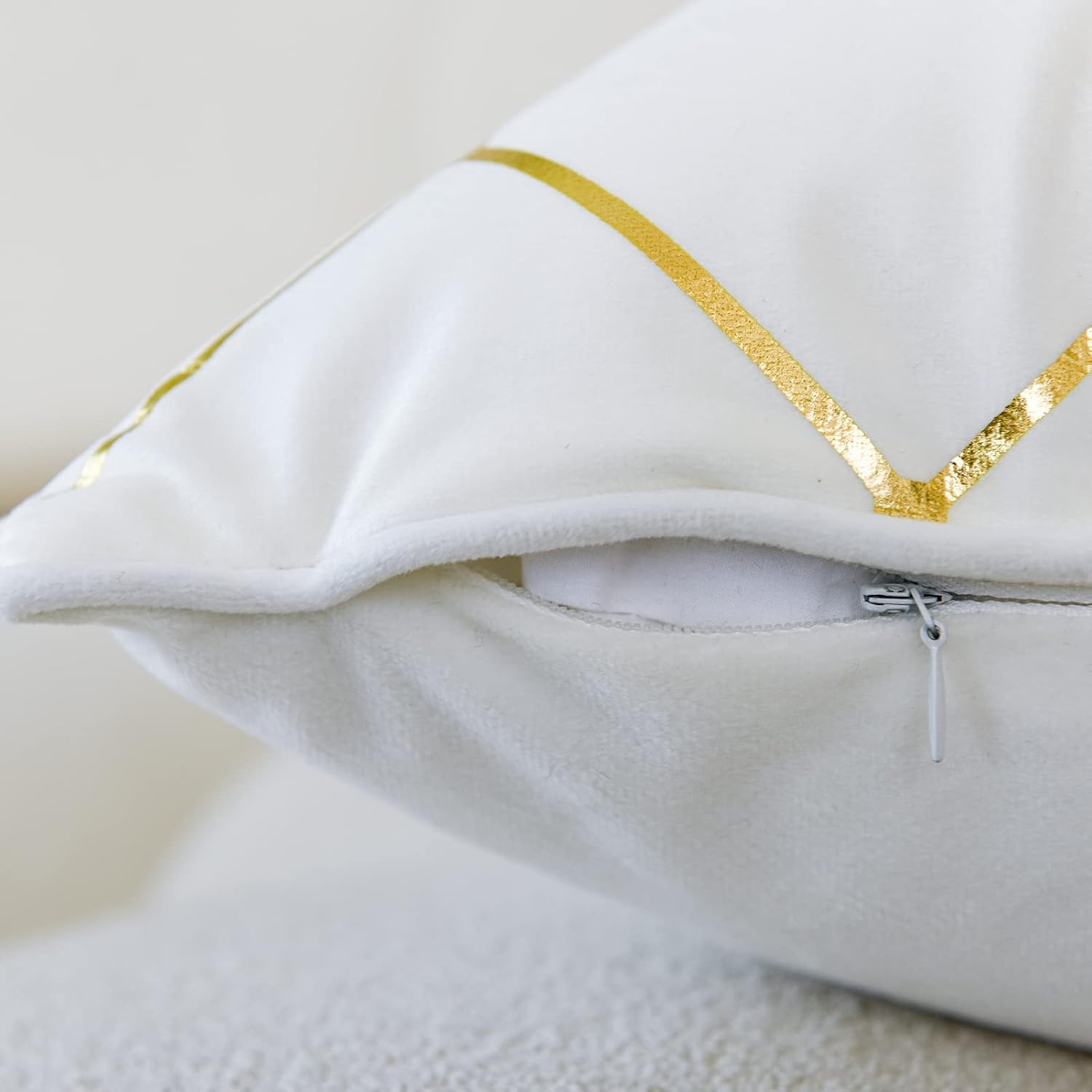 WACOMECO Gold Throw Pillow Covers, Pack of 2 Soft Velvet Decorative Cushion Covers for Couch Sofa Home Decoration, White, 18x18 Inch - Image 3
