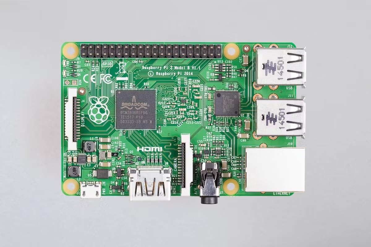 Serveur Multimedia Personnel TV-select R2, Carte Raspberry pi 2 Model B (sans boitier/avec Adaptateur Secteur et Cable HDMI, sans Carte microSD)